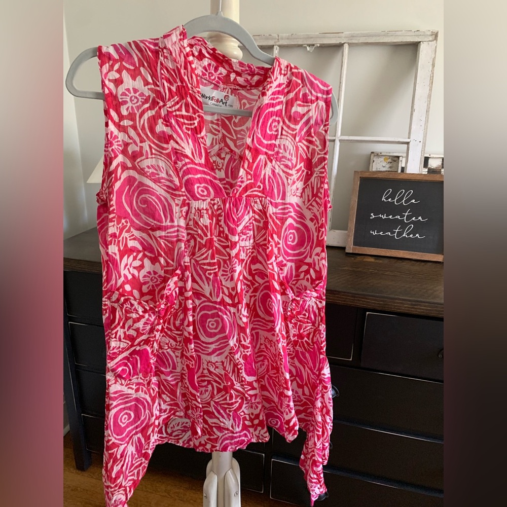 World Folk Art Floral Pink and White Women's Blouse/Tunic